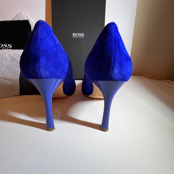 Hugo Boss “Bonette” Blue Suede heels Size 8 - Picture 5 of 9
